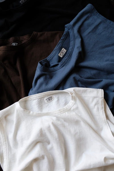 BINDER NECK NO SLEEVE TOP (LIGHT OUNCE)